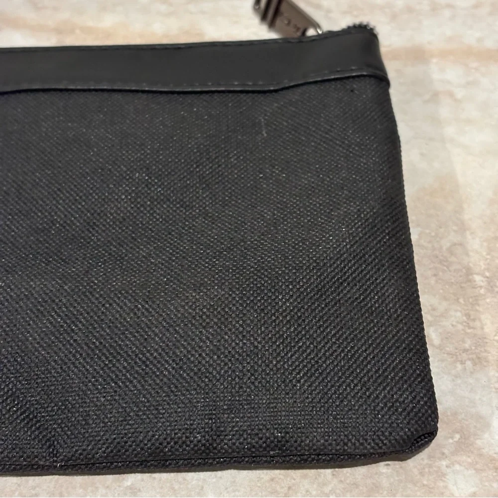 Tumi nylon zip cosmetic pouch